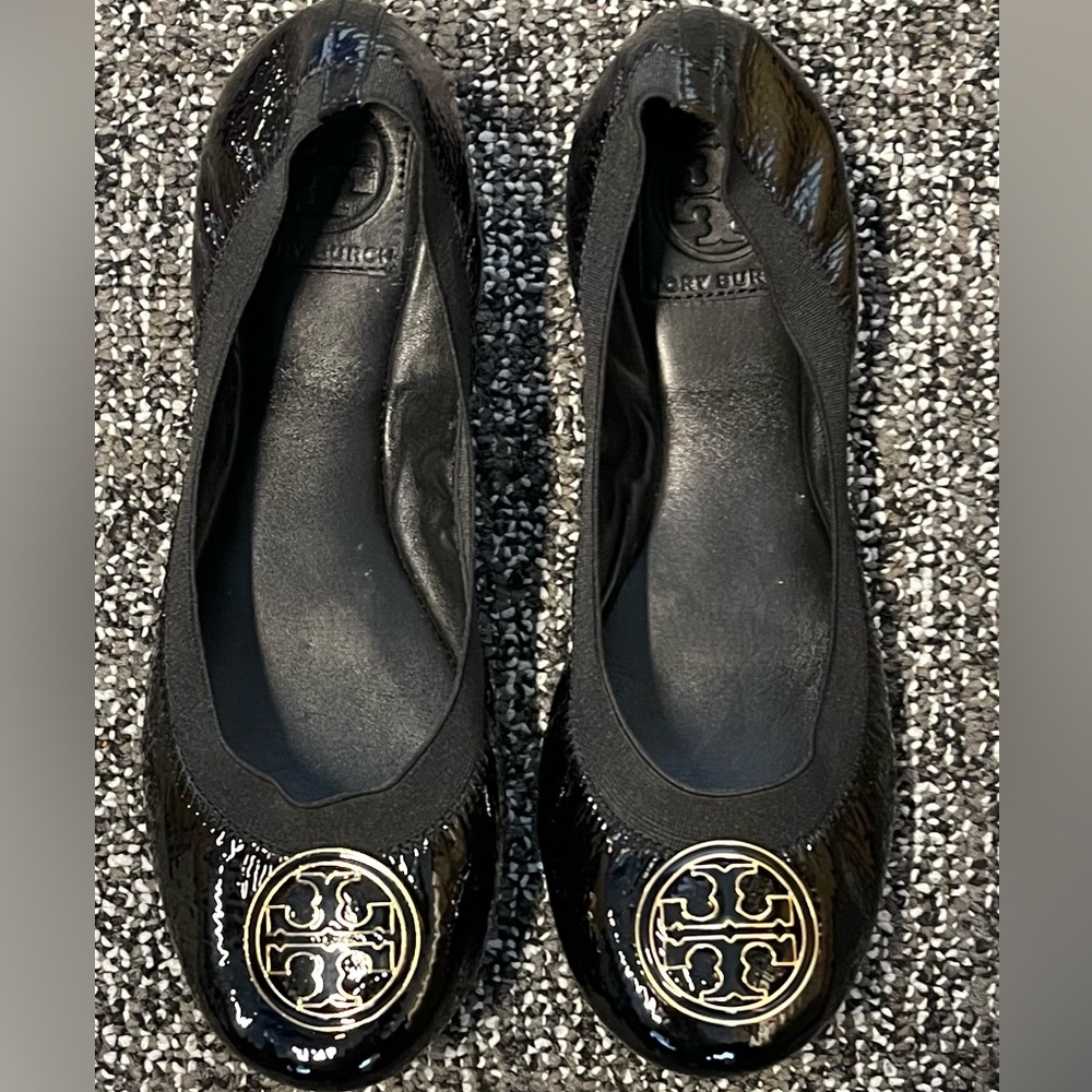 Tory Burch Caroline Blk Patent Flats